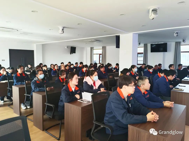 十仲春员工大会┃乘风破浪，，不负韶华